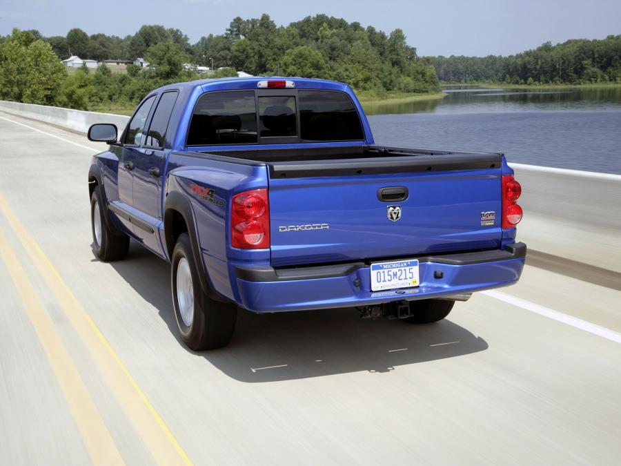  Dodge Dakota TRX4 Crew Cab 2007 года  (фото 5 из 11)